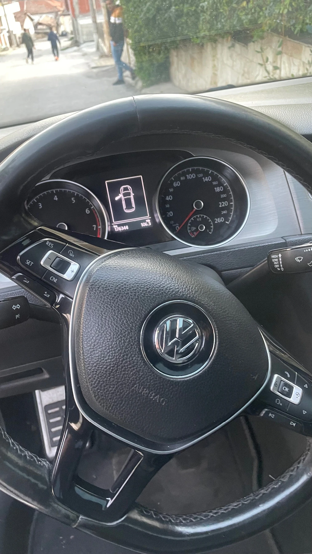 VW Golf 7, 1.8tsi (Limited Edition) - изображение 9