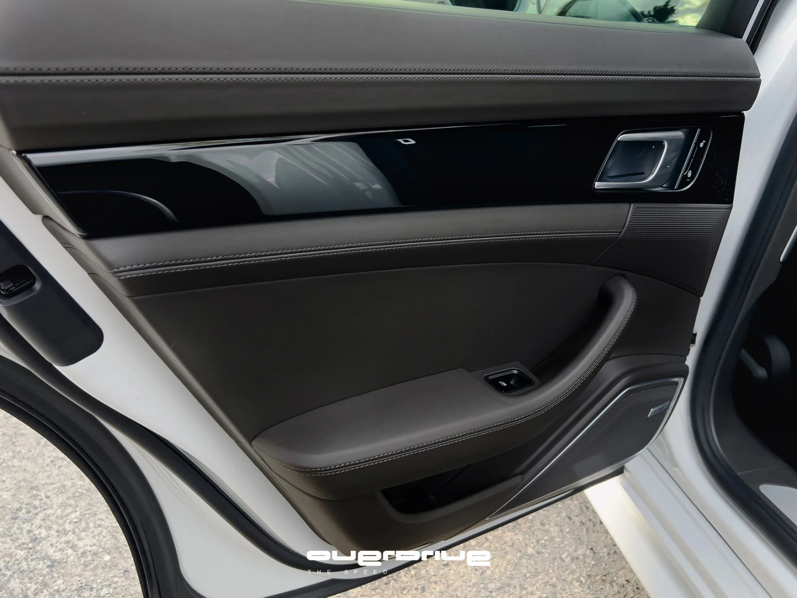 Porsche Panamera 4S Diesel � ��������! | Mobile.bg � ����������� 11