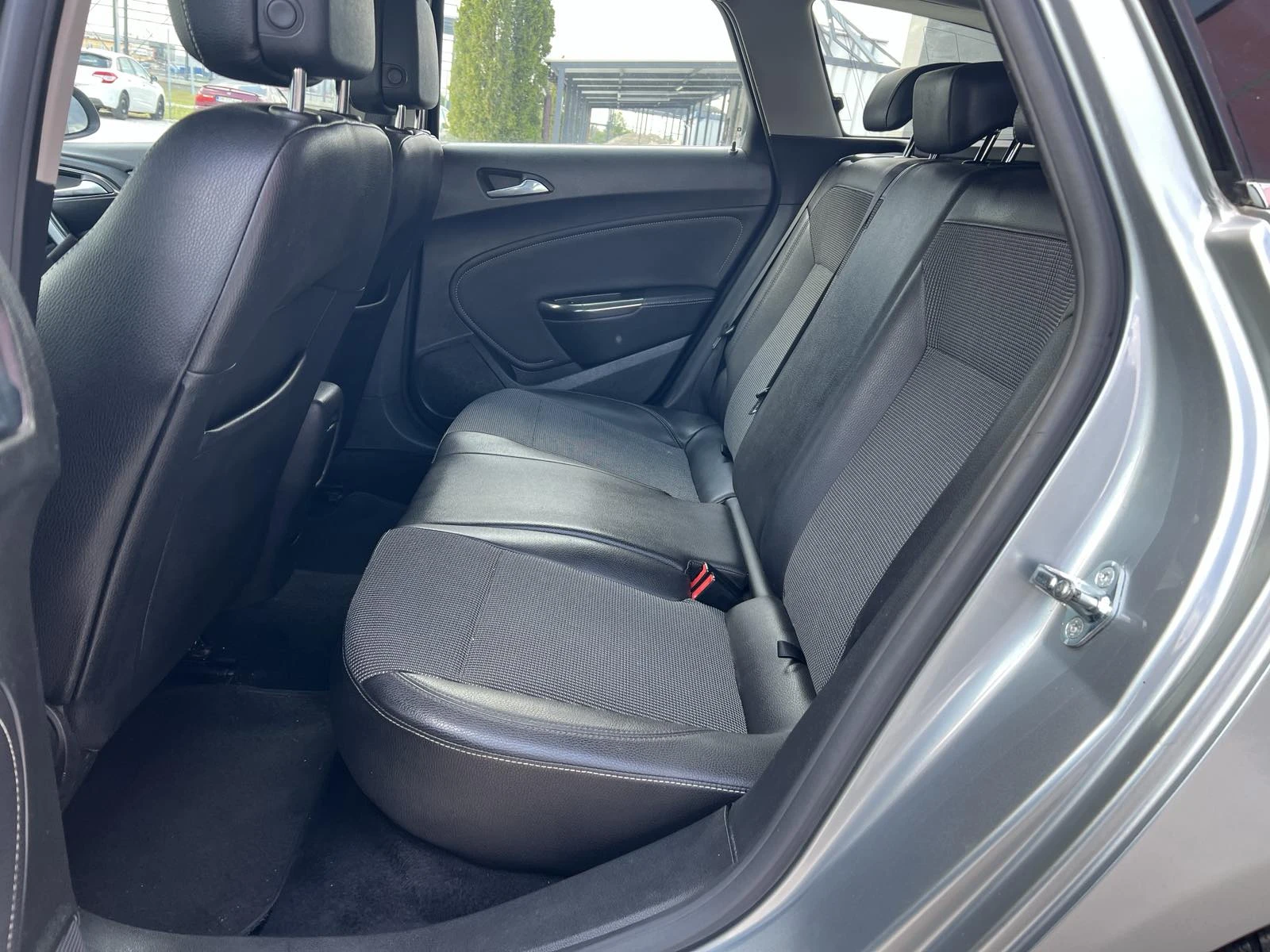 Opel Astra 1.7CDTi - изображение 8