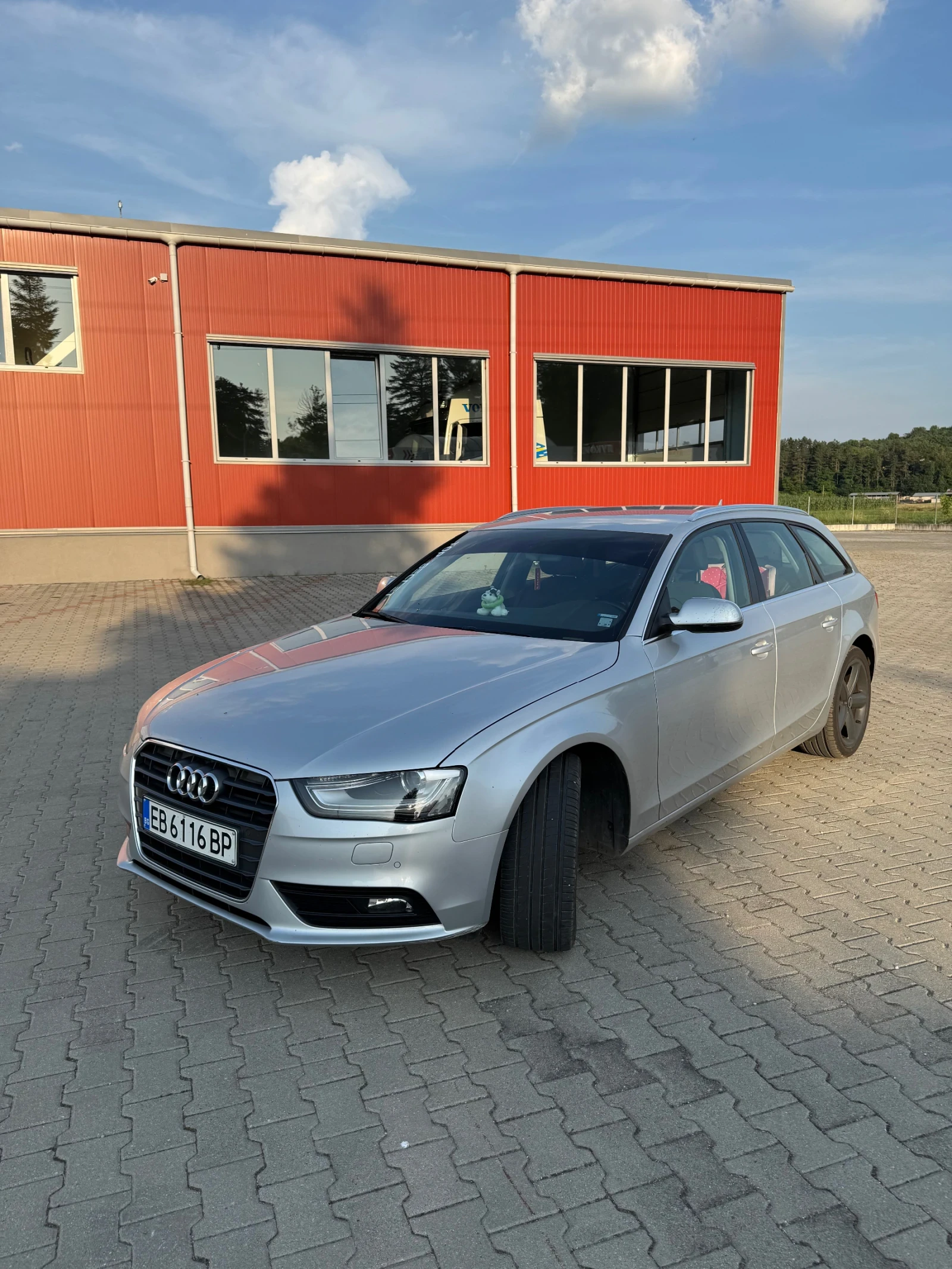 Audi A4 2.0TDI - изображение 2