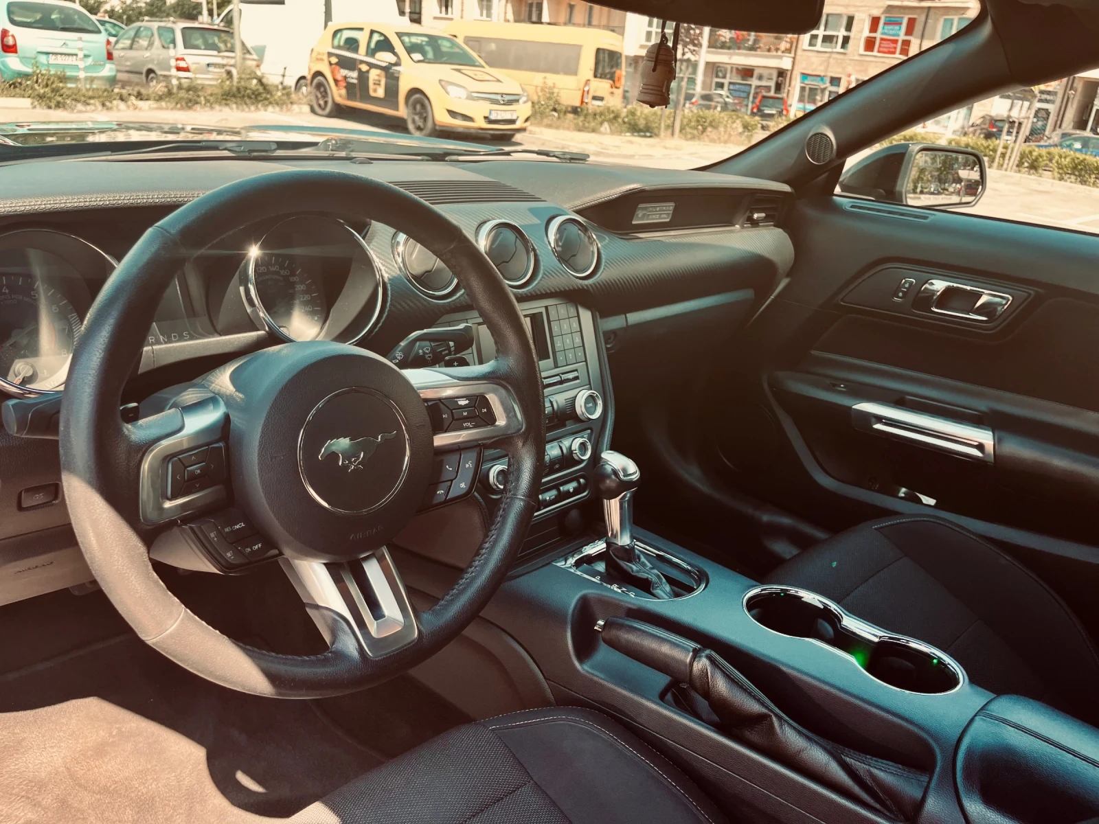 Ford Mustang V6  - изображение 5