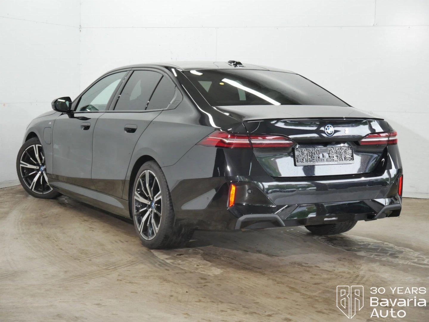 BMW 550  e xDrive M Sport Paket - изображение 2