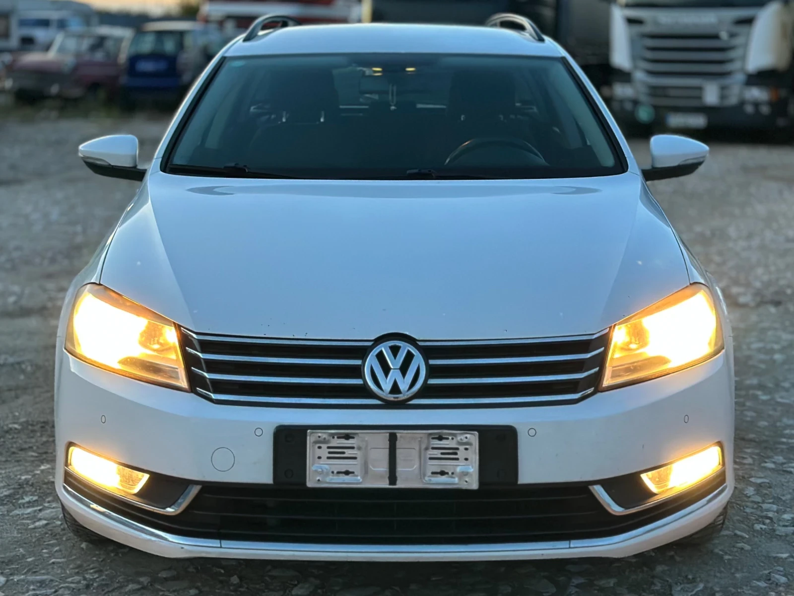 VW Passat 1.6TDI 105 HP BLUEMOTION/ 6-СКОРОСТИ/ COMFORT LINE - изображение 2