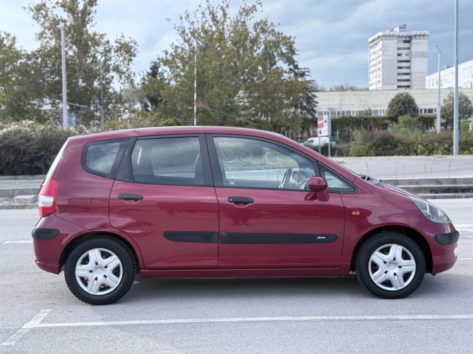 Honda Jazz 1.4/АНГ. ВЕИГА/ОБСЛУЖЕН/ВСИЧКО ПЛ./КЛИМАТИК  | Mobile.bg — изображение 6