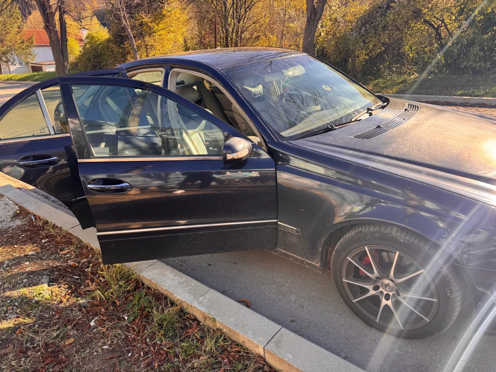 Mercedes-Benz E 270  - изображение 3