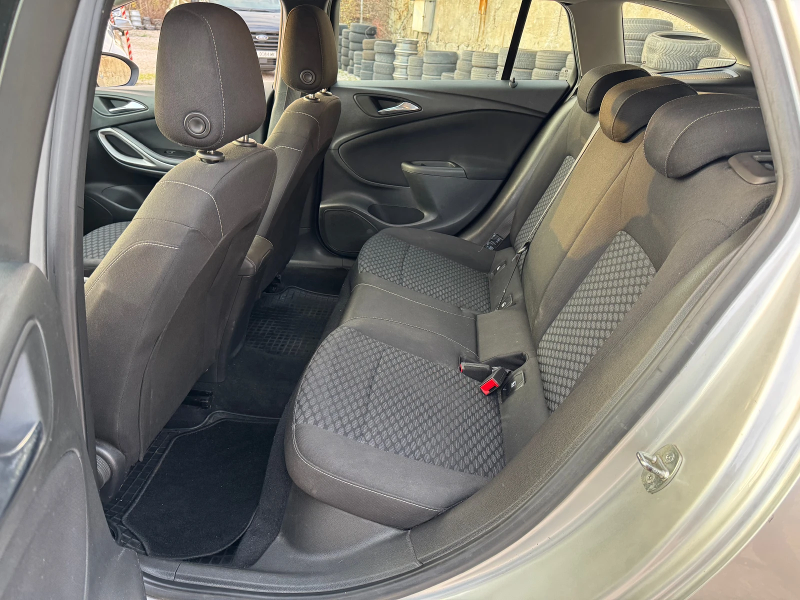 Opel Astra 1.6TDI-95 | Mobile.bg   11