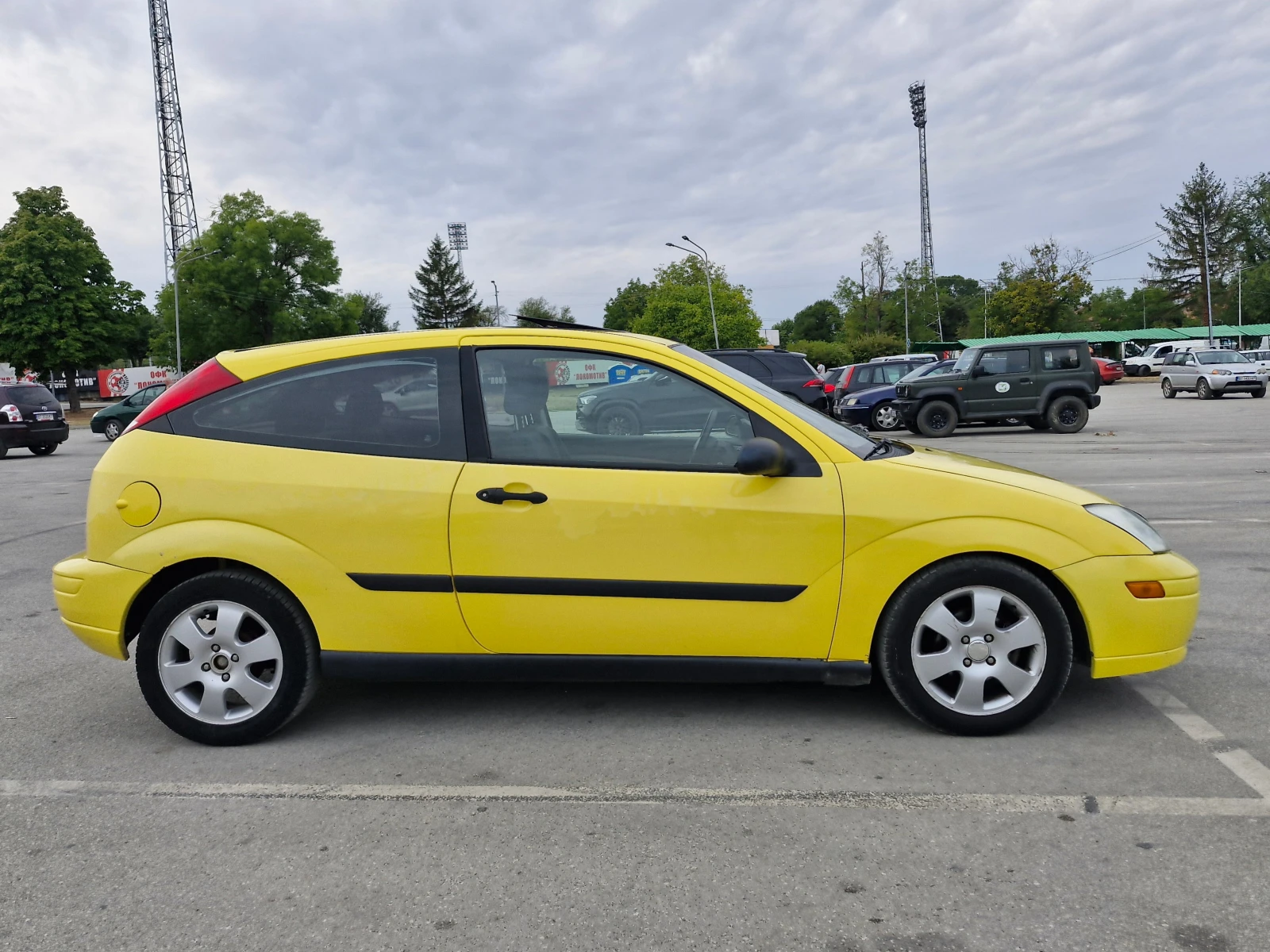 Ford Focus ZX3 2.0. - изображение 6