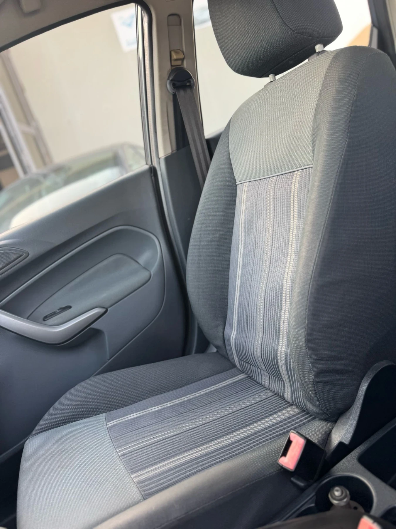 Ford Fiesta 1.4 97k.c LPG - изображение 9