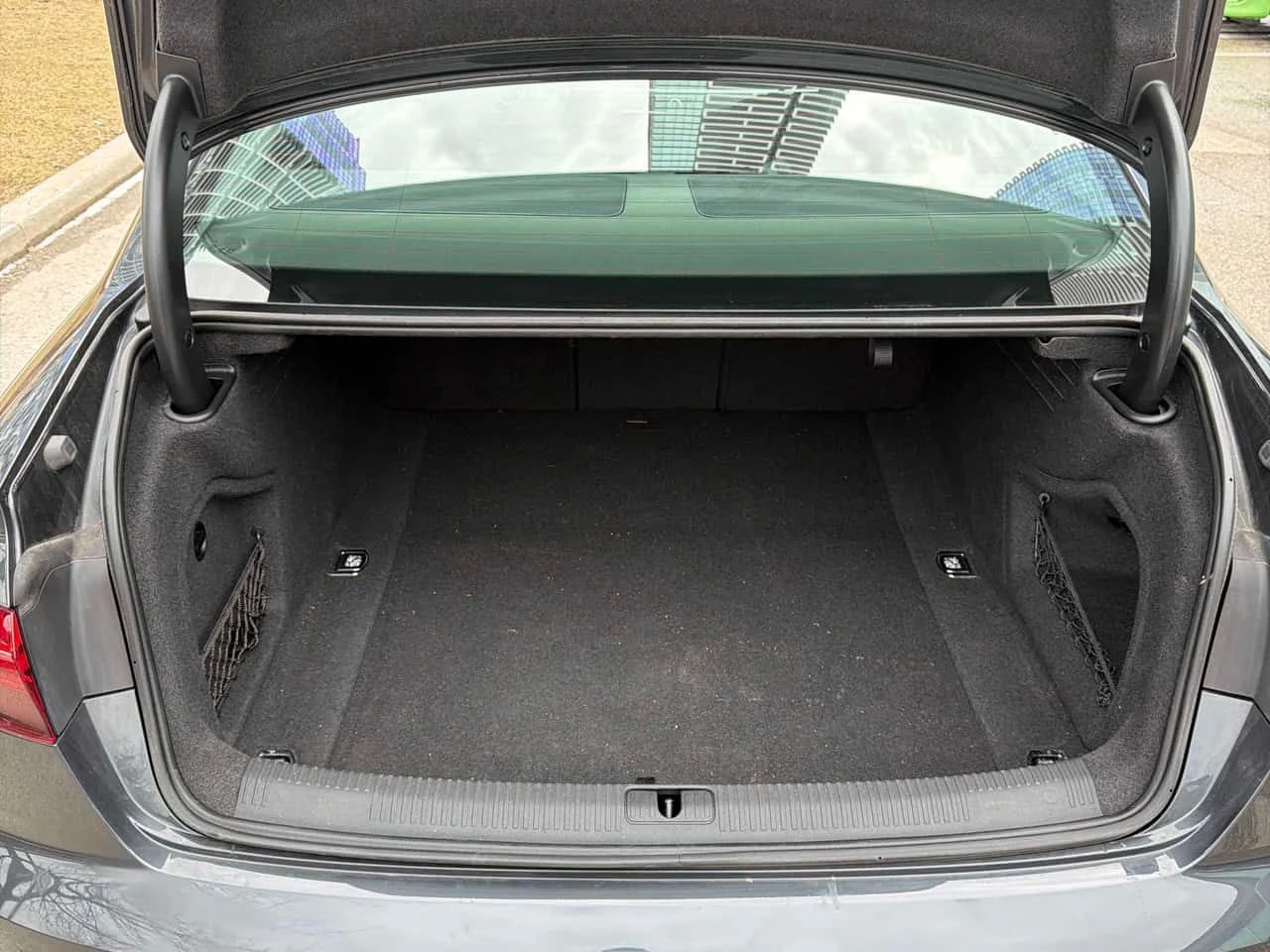 Audi A4 Komfort/CARFAX/KEYLESS/ПОДГРЕВИ/ШИБИДАХ, снимка 11 - Автомобили и джипове - 53907224