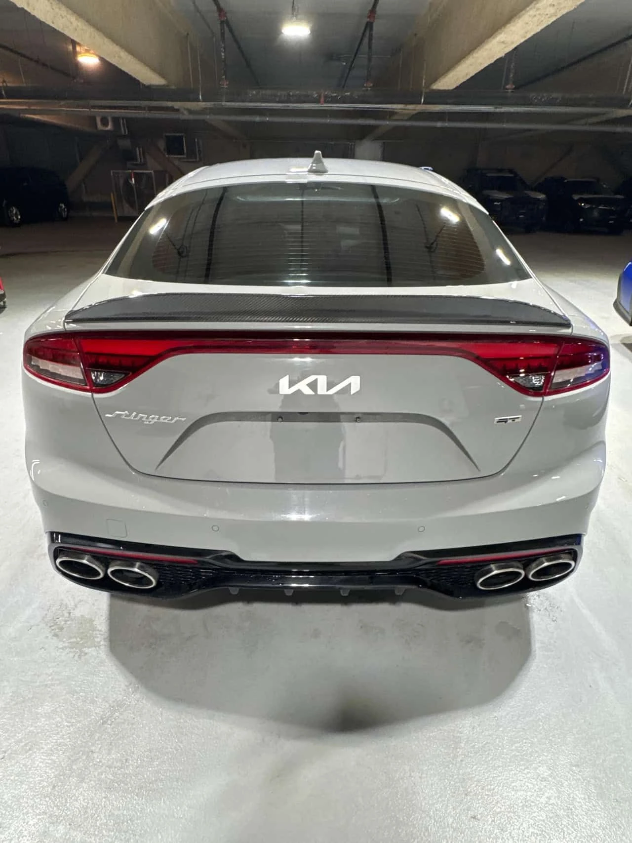 Kia Stinger AWD  CARFAX, снимка 4 - Автомобили и джипове - 54078612