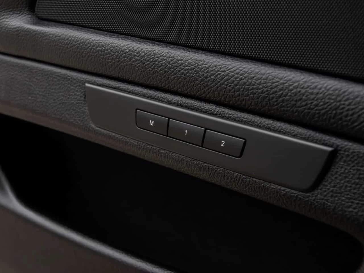 BMW 535 * xDrive * М-пакет* ФИСКИРАНА ЦЕНА* , снимка 13 - Автомобили и джипове - 54157091