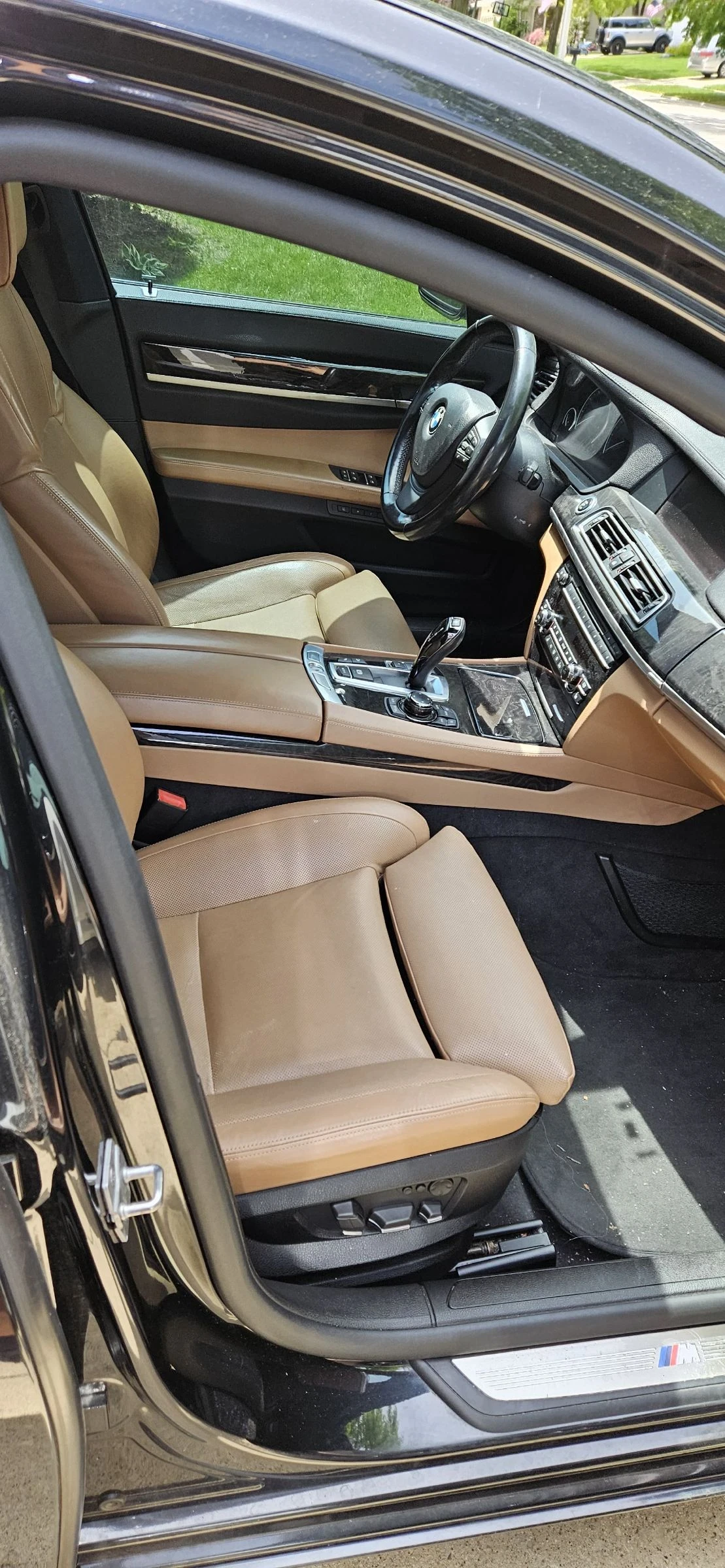 BMW 750 Li, снимка 11 - Автомобили и джипове - 54212286