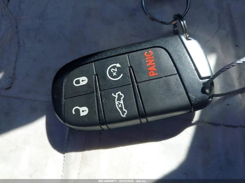 Dodge Charger 3.6L V-6 DOHC, VVT, 292HP Rear Wheel Drive | Mobile.bg � ����������� 11