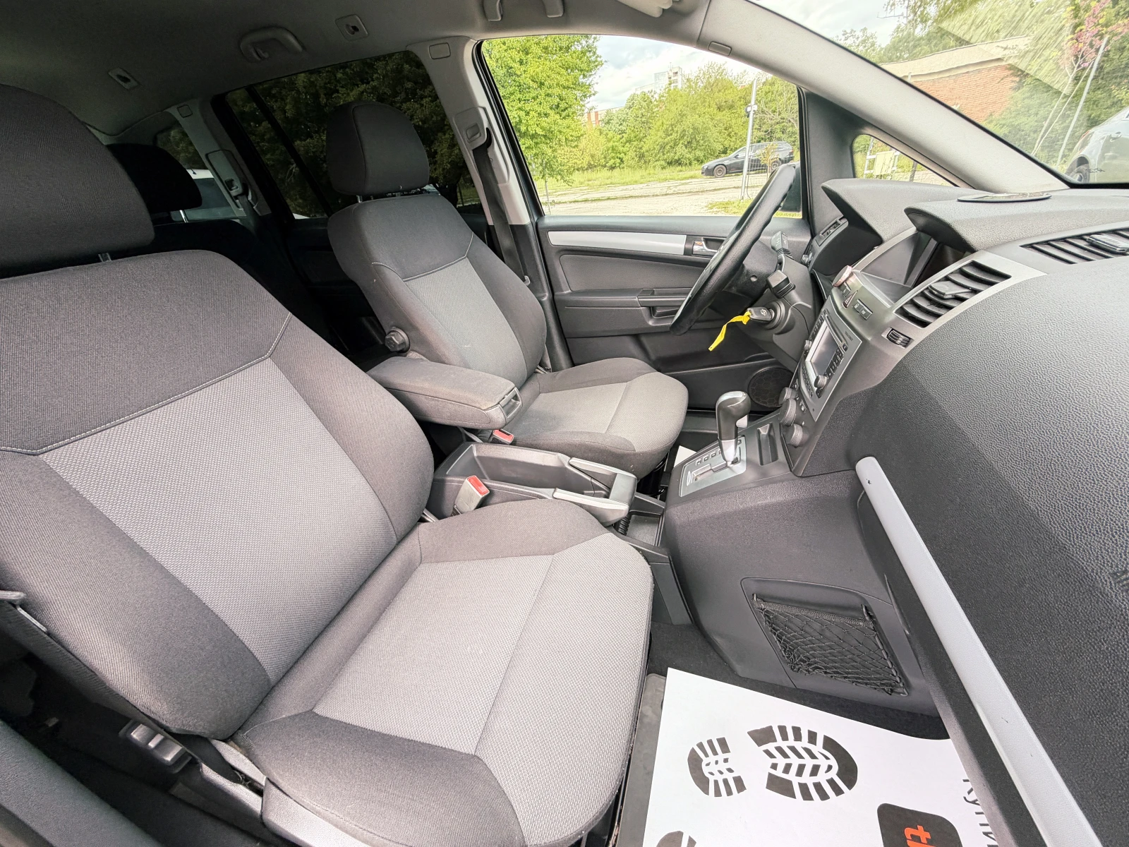 Opel Zafira 1.9JTD 120hp 7 ����� ��������� | Mobile.bg � ����������� 10