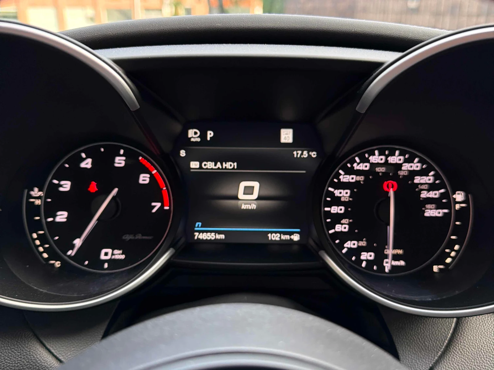 Alfa Romeo Giulia VELOCE/AWD/H&K/Distronic, снимка 14 - Автомобили и джипове - 54910912