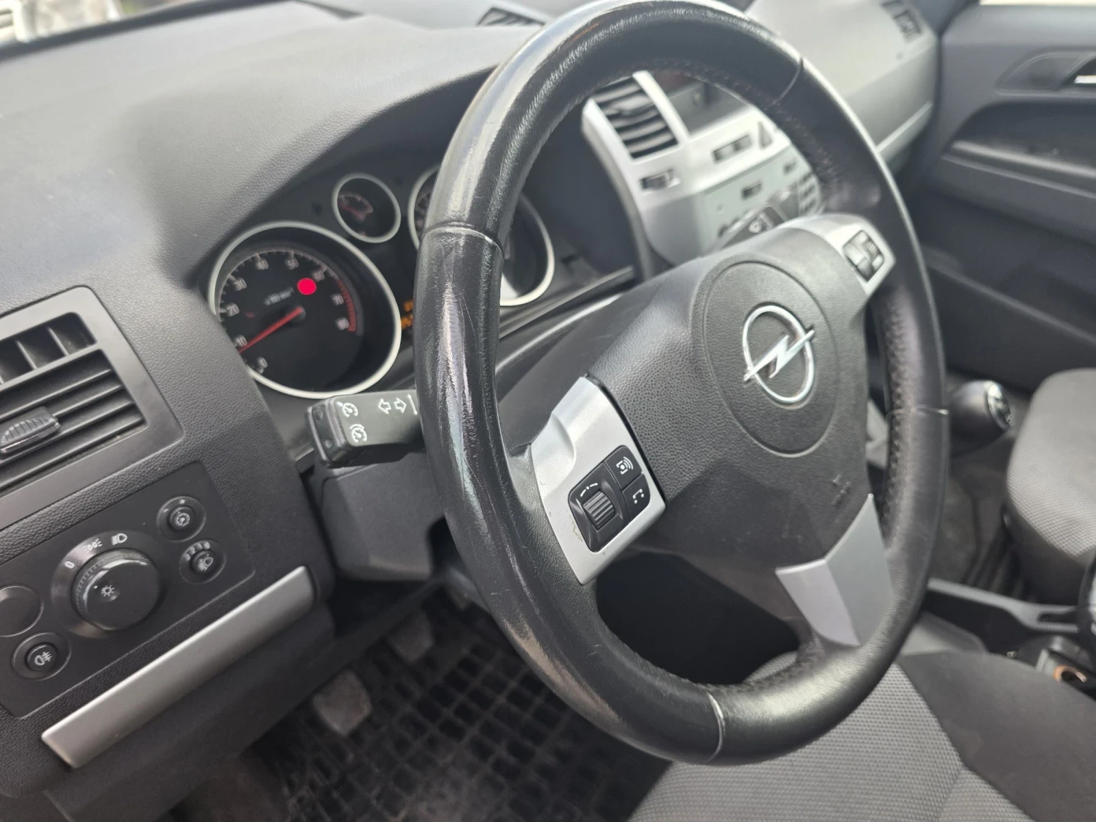 Opel Zafira 1.8 FACELIFT, 6+ 1 | Mobile.bg � ����������� 13