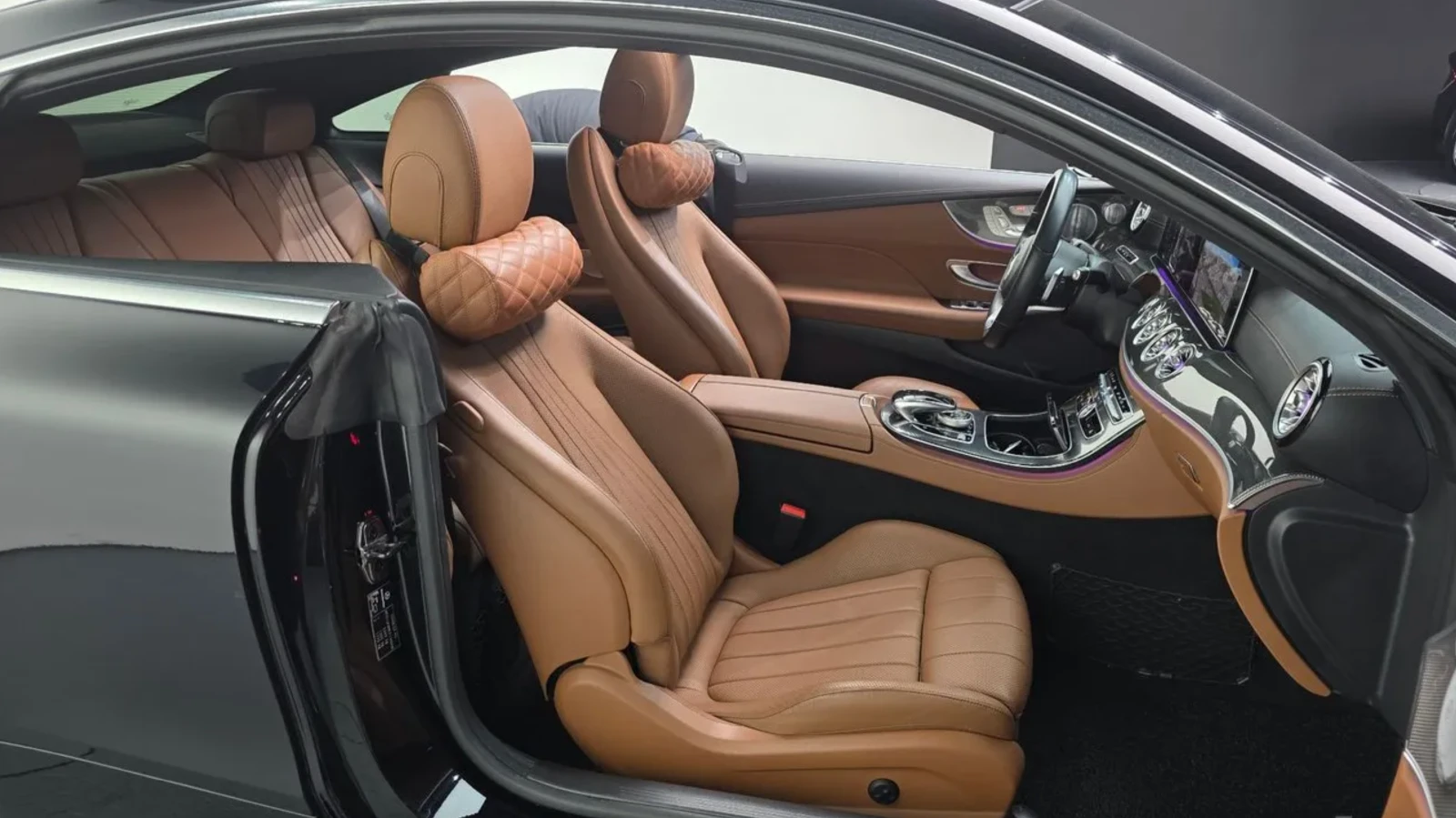 Mercedes-Benz E 450 AMG PKG/ 360 CAM/BURMASTER/HEAD UP/DISTRONIC, снимка 15 - Автомобили и джипове - 54946756