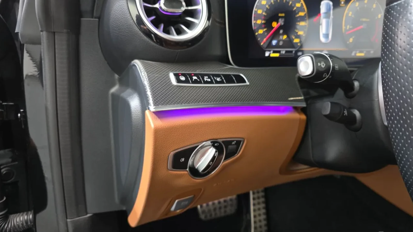 Mercedes-Benz E 450 AMG PKG/ 360 CAM/BURMASTER/HEAD UP/DISTRONIC, снимка 10 - Автомобили и джипове - 54946756