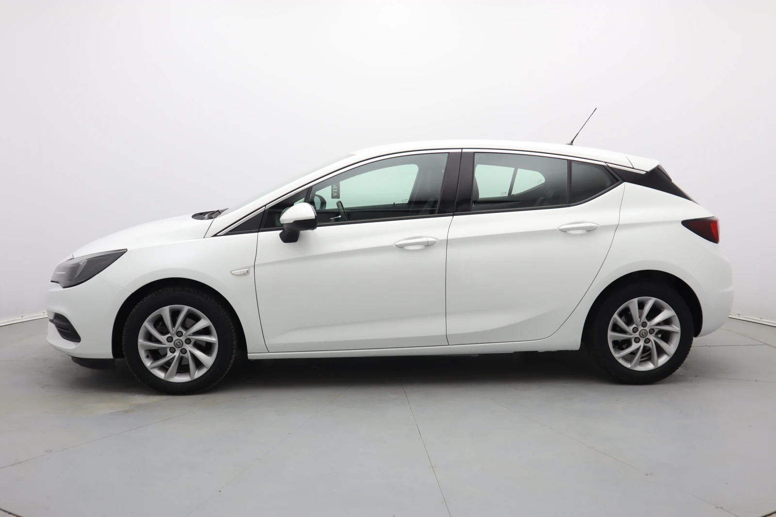 Opel Astra 1.4T, снимка 8 - Автомобили и джипове - 55049870