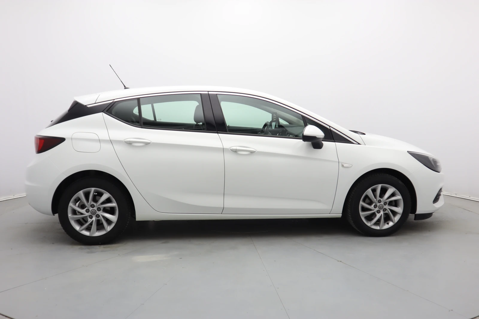 Opel Astra 1.4T, снимка 4 - Автомобили и джипове - 55049870