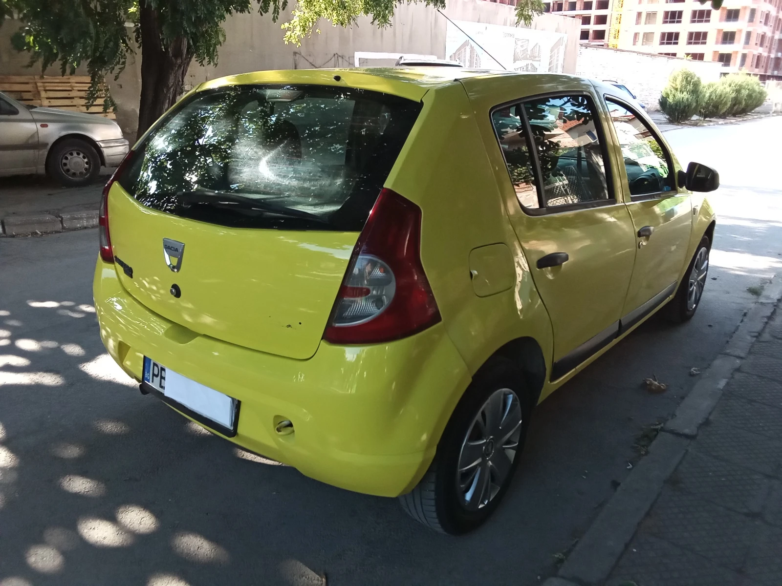 Dacia Sandero 1.4i-75kc. LPG, снимка 8 - Автомобили и джипове - 55449341