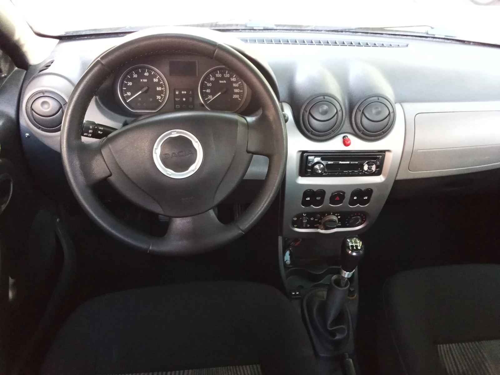 Dacia Sandero 1.4i-75kc. LPG, снимка 9 - Автомобили и джипове - 55449341