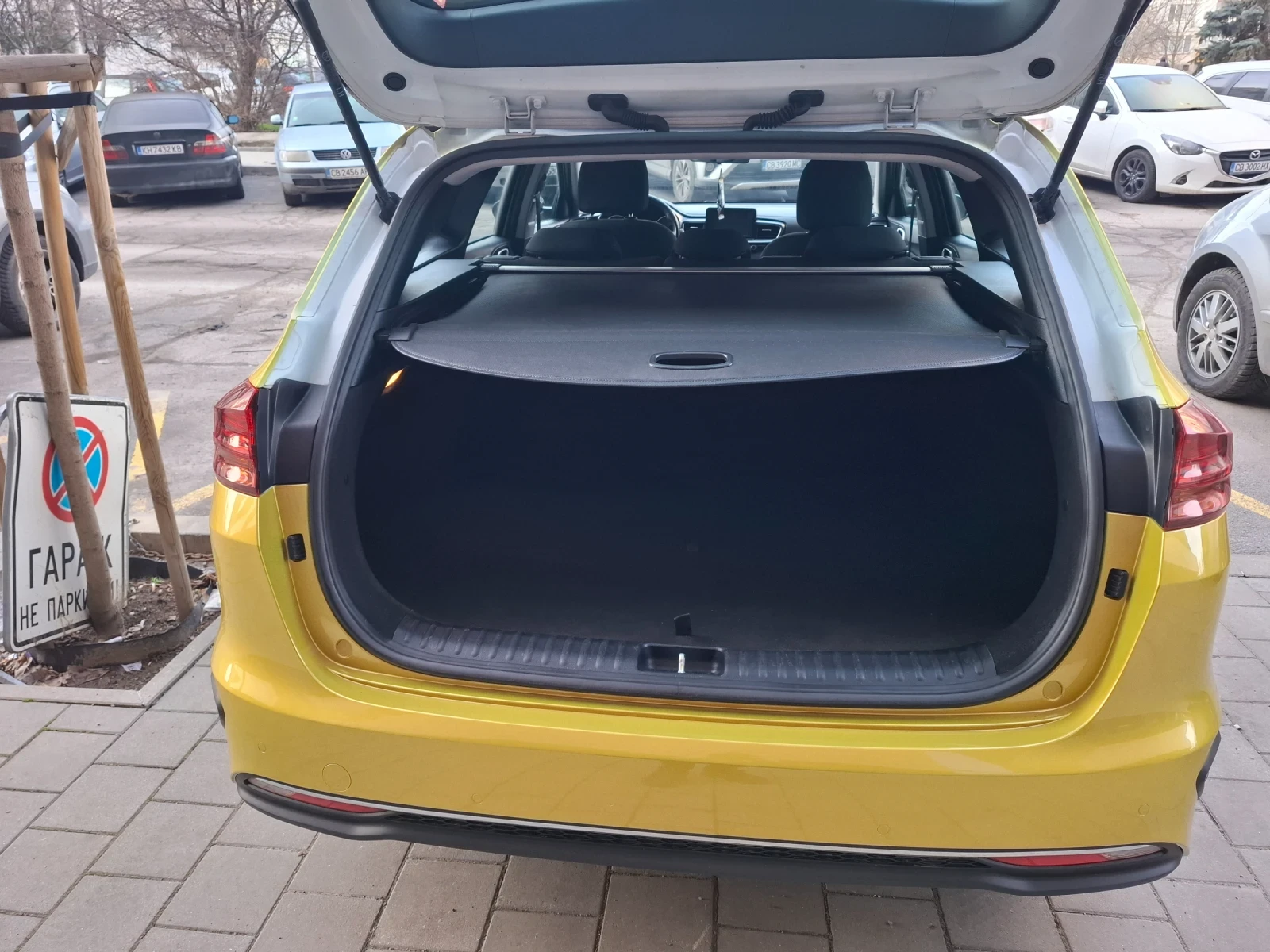 Kia Ceed 1.4, снимка 4 - Автомобили и джипове - 55803106