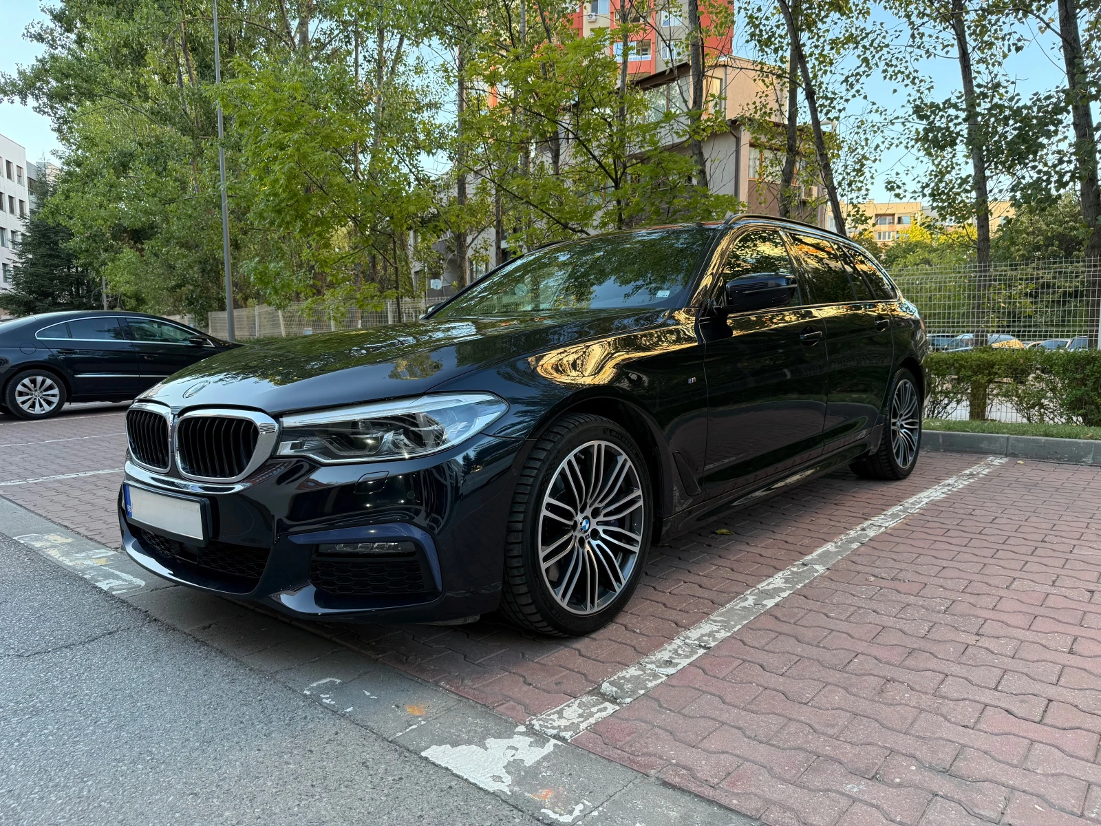 BMW 540 BMW 540d xDrive Touring G31 / Adaptive Drive / B&W