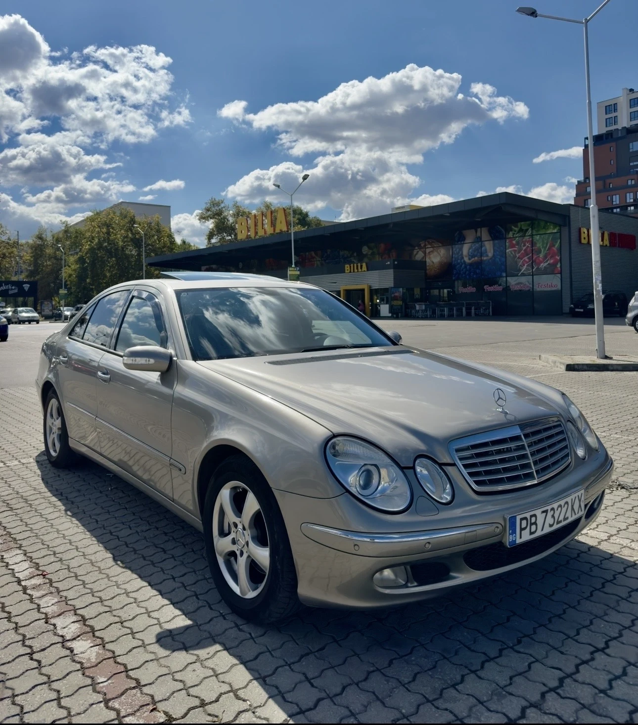 Mercedes-Benz E 320, снимка 2 - Автомобили и джипове - 56244510