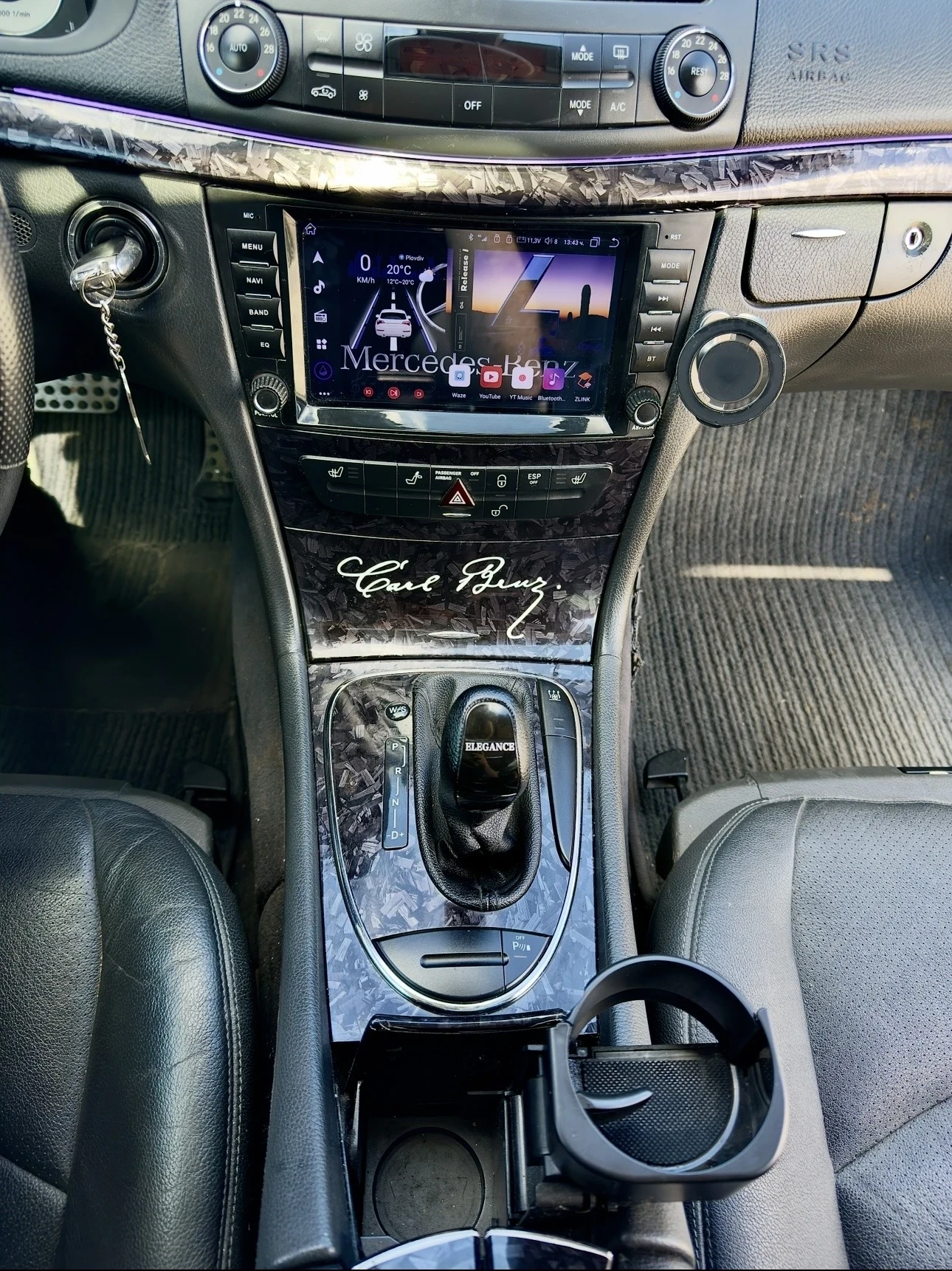 Mercedes-Benz E 320, снимка 7 - Автомобили и джипове - 56244510