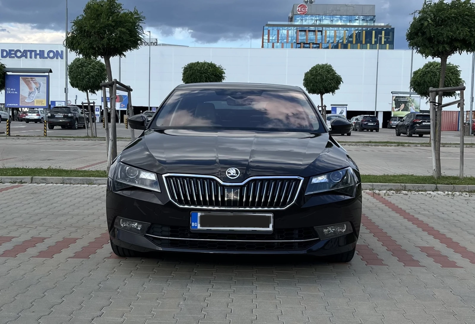 Skoda Superb  L&K 2.0 TSI 280hp 4x4 , снимка 2 - Автомобили и джипове - 56304425