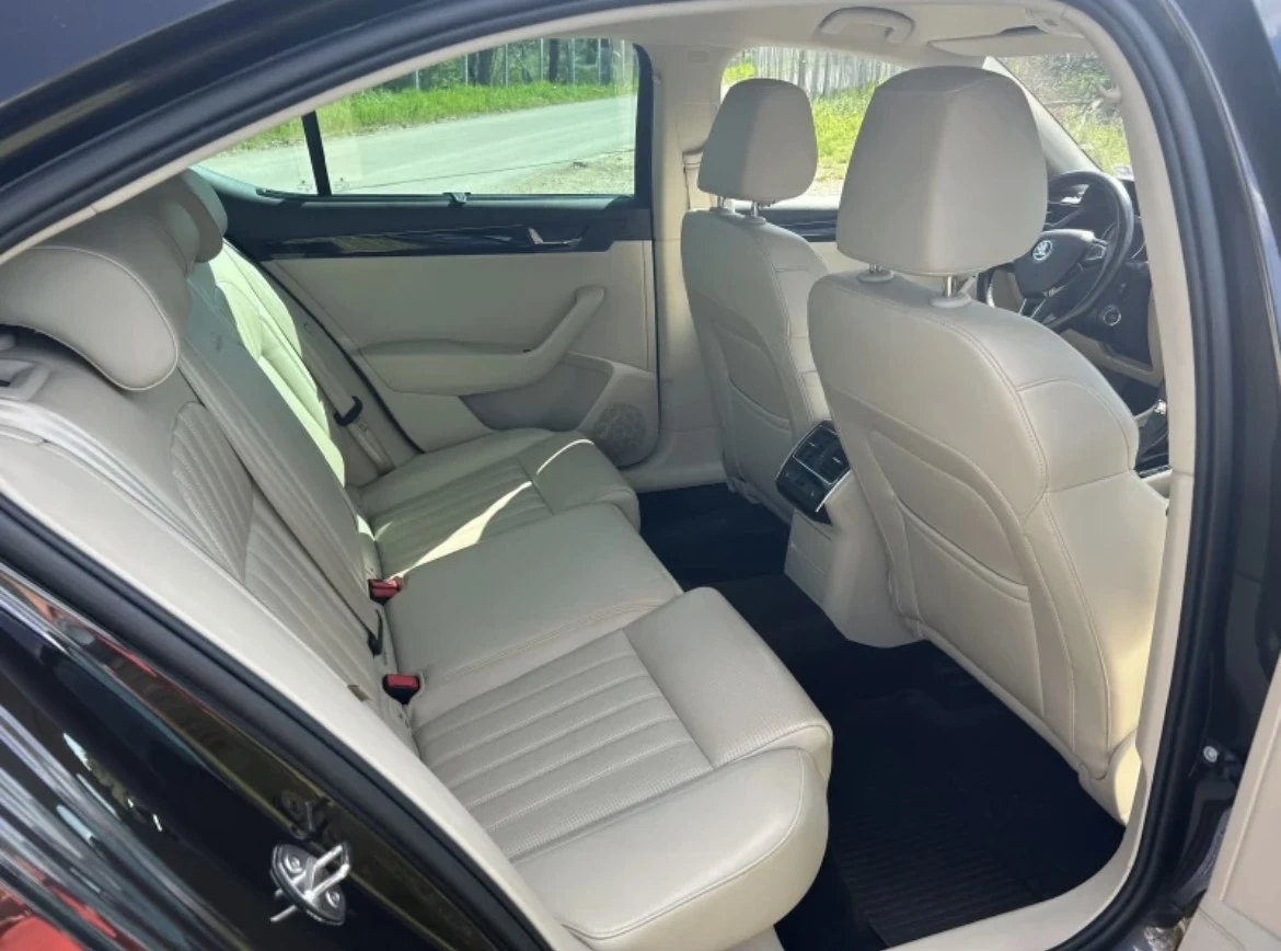 Skoda Superb  L&K 2.0 TSI 280hp 4x4 , снимка 12 - Автомобили и джипове - 56304425