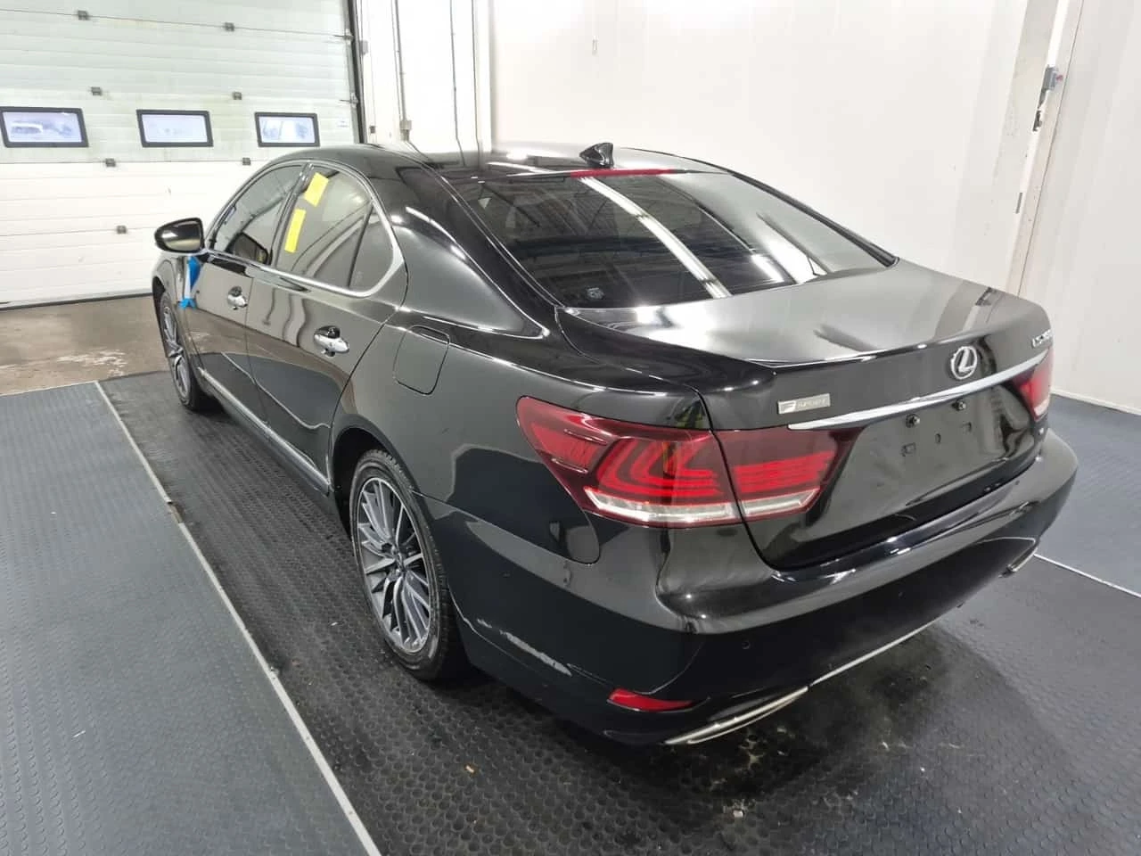 Lexus LS 460 * V8 * CARFAX * , снимка 3 - Автомобили и джипове - 56668845