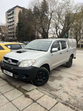 Toyota Hilux 2.5, снимка 1