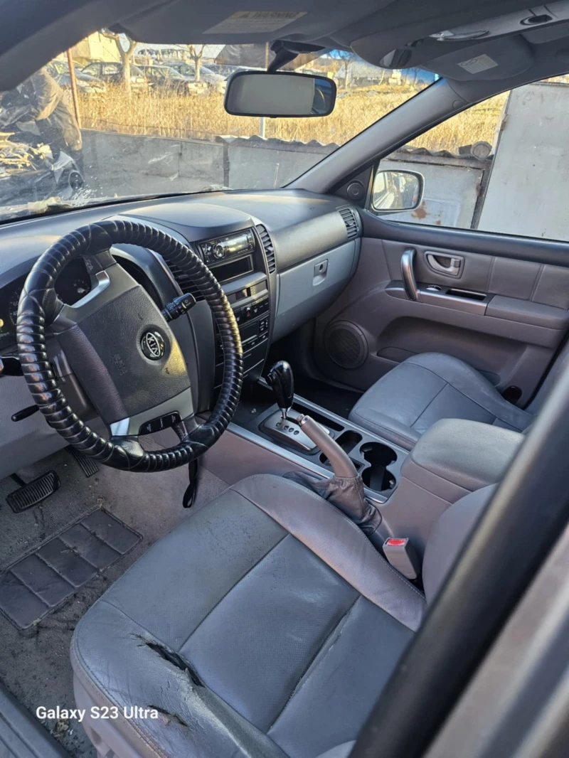 Kia Sorento 2.5, снимка 5 - Автомобили и джипове - 48055013