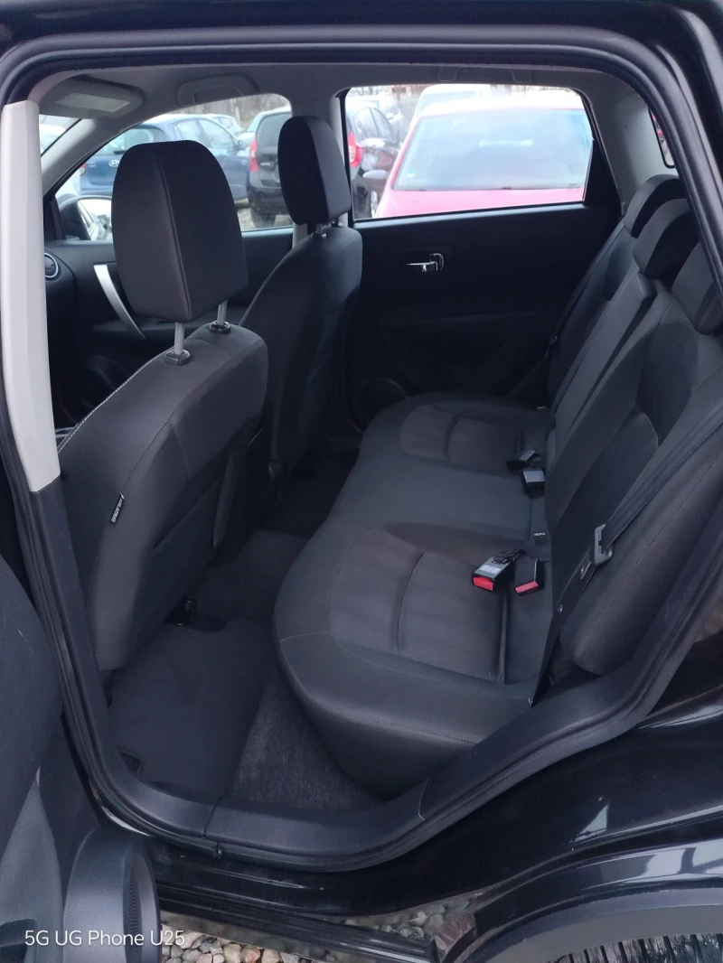 Nissan Qashqai 1.5 dci, снимка 11 - Автомобили и джипове - 48212632