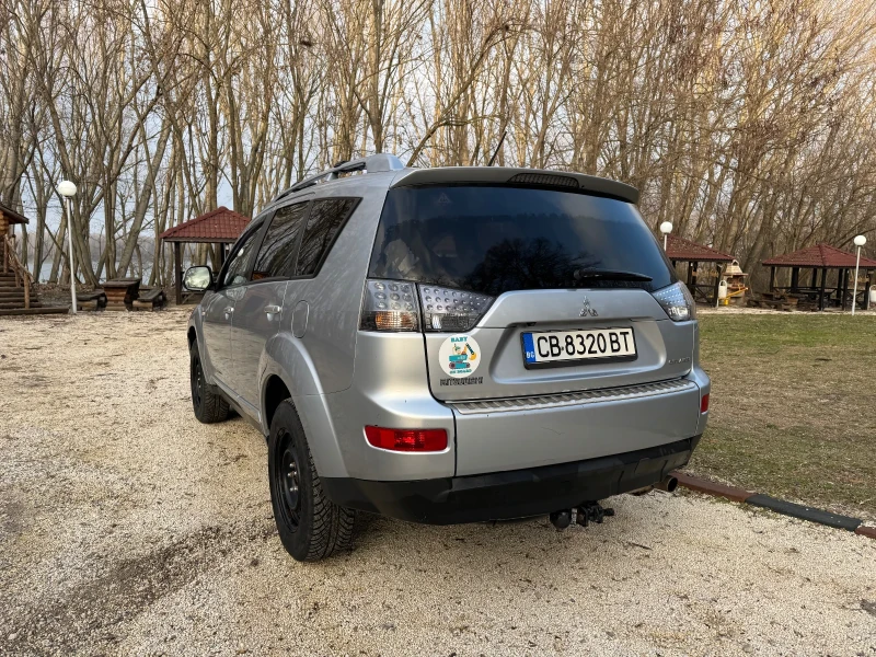 Mitsubishi Outlander, снимка 6 - Автомобили и джипове - 48492890