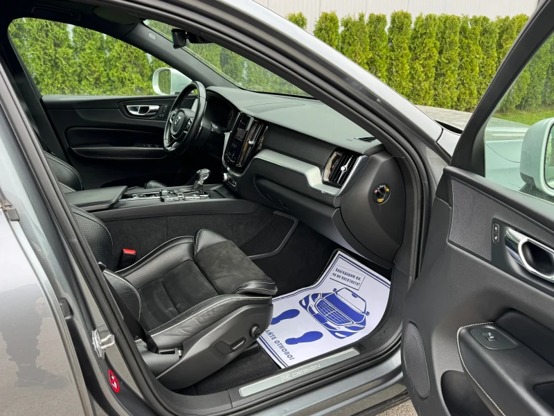 Volvo XC60 2.0D5 AWD/R-Design/Led/Full/ШВЕЙЦАРИЯ!!!, снимка 13 - Автомобили и джипове - 52805104
