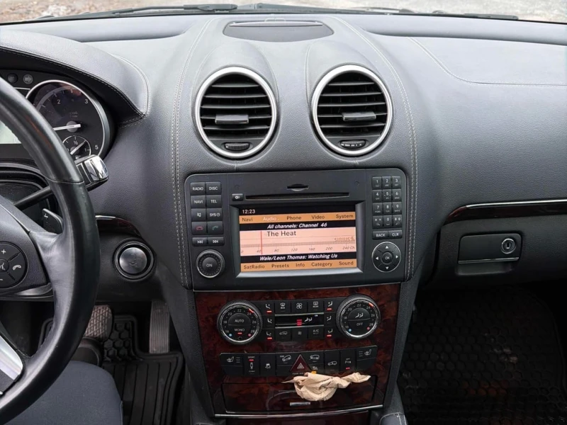 Mercedes-Benz GL 350 2012 4MATIC * БЕЗ ПЪРВОНАЧАЛНА ВНОСКА* , снимка 10 - Автомобили и джипове - 53206546