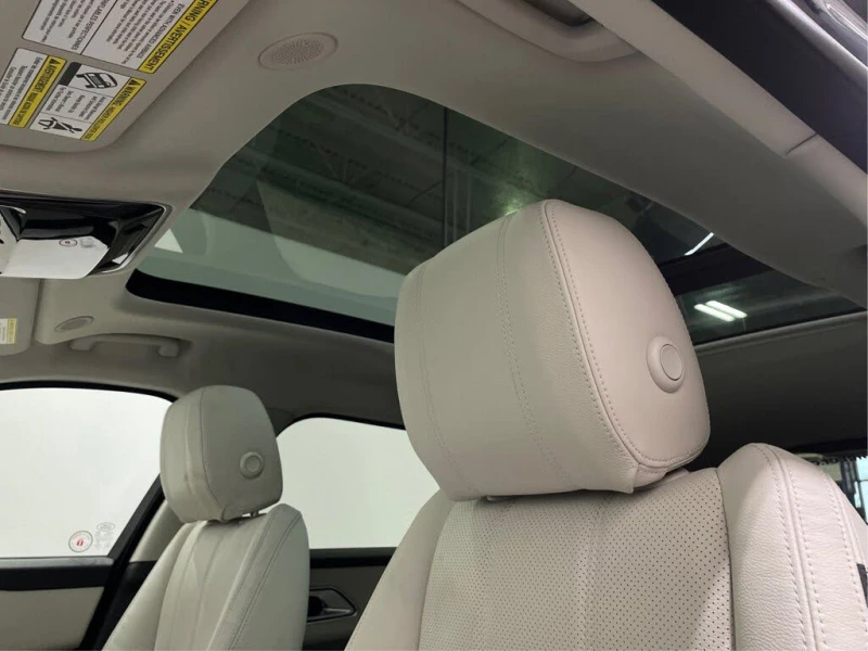 Land Rover Range Rover Velar S* P250* AWD* АвтоКредит* (ЦЕНА ДО БГ), снимка 10 - Автомобили и джипове - 53457537