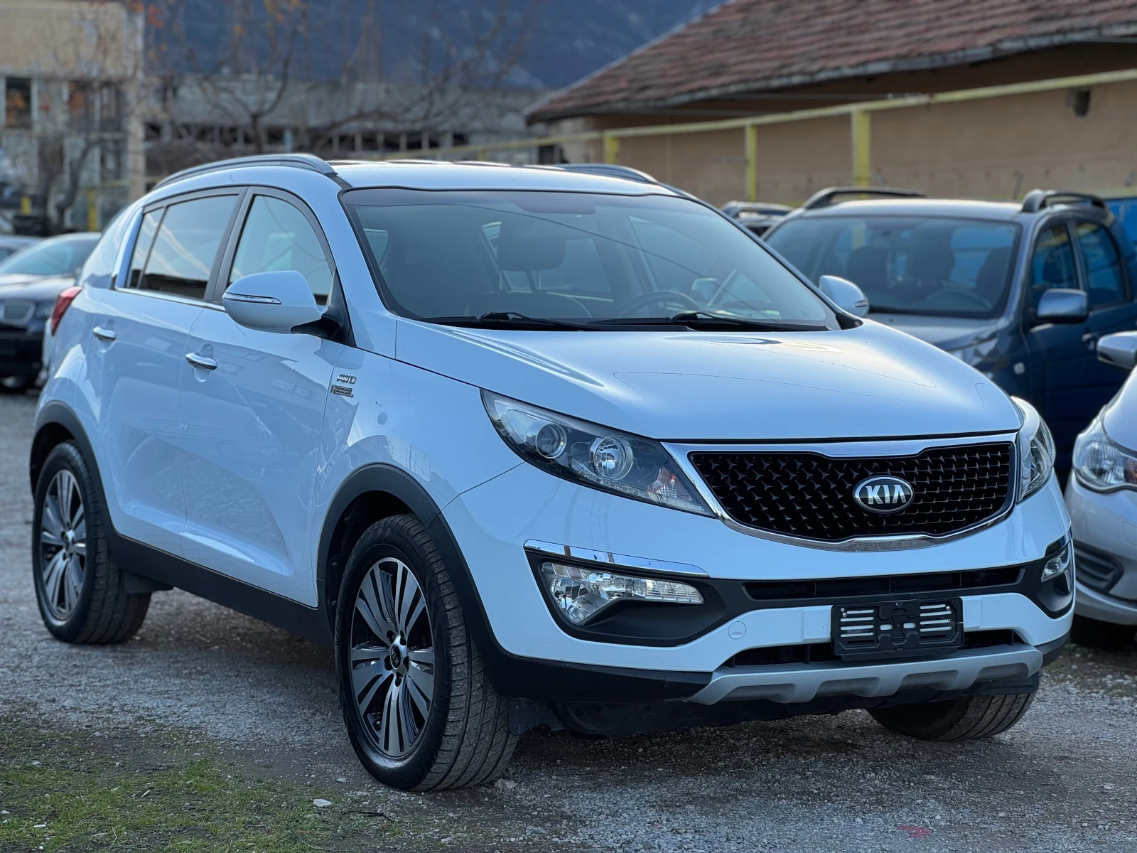 Kia Sportage 2.0d 4x4 FaceLift | Mobile.bg   3