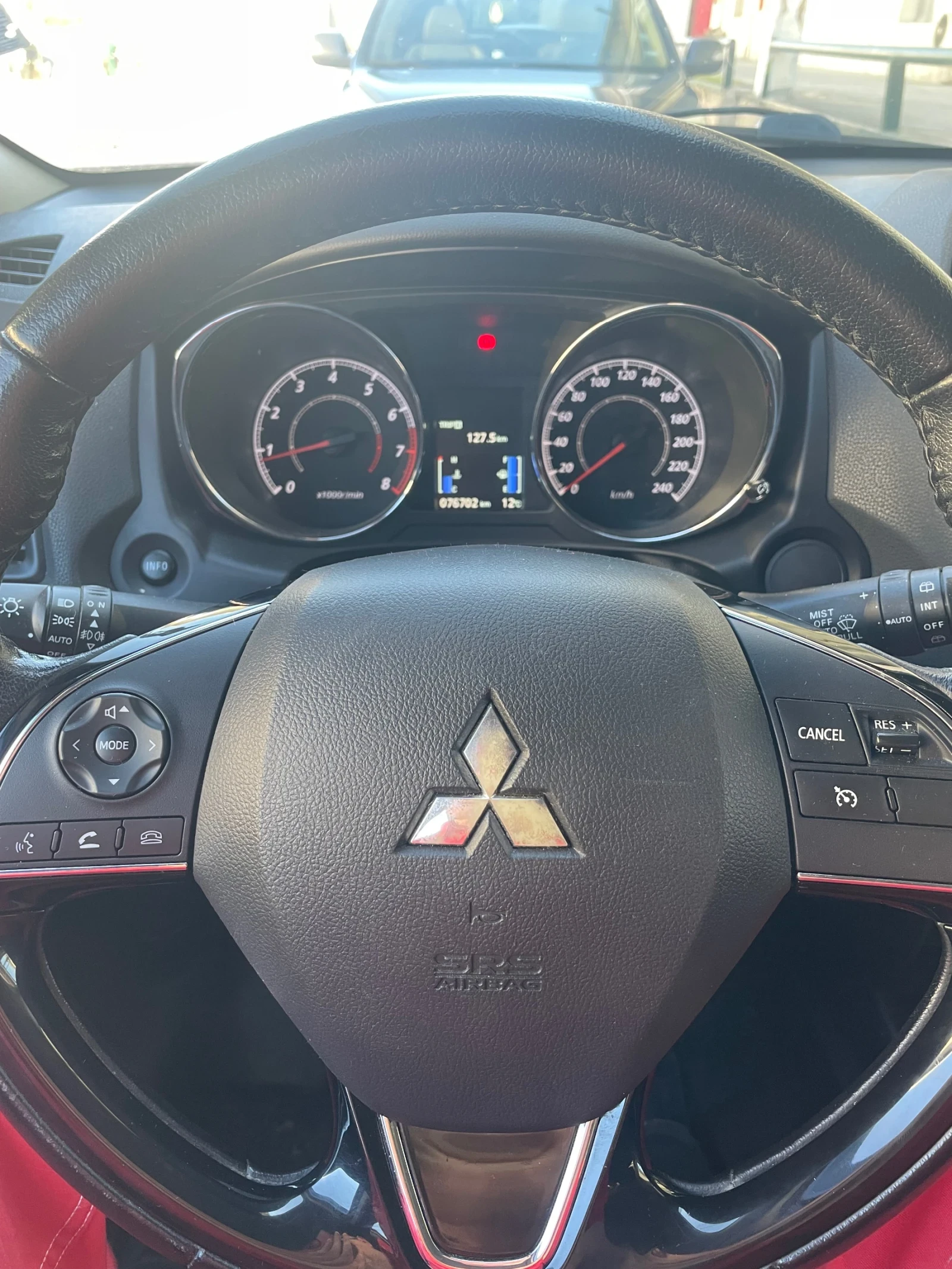 Mitsubishi ASX 1, 6i EURO6b - изображение 10