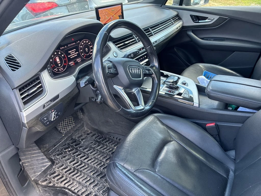 Audi Q7 * 3.0T Progressiv * CARFAX * БЕЗ ПЪРВОНАЧАЛНА ВНОС - изображение 5