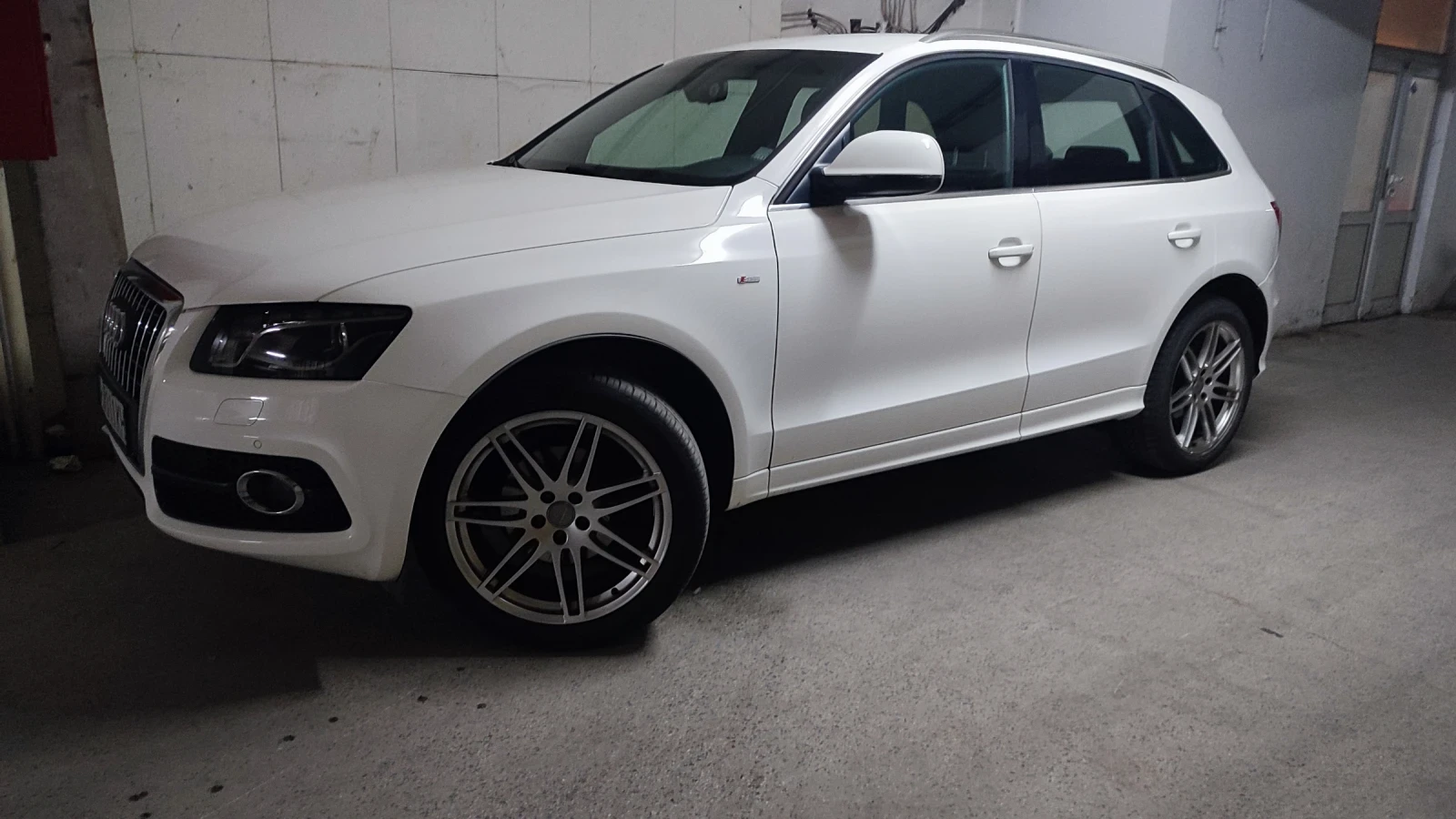 Audi Q5, снимка 13 - Автомобили и джипове - 53015232