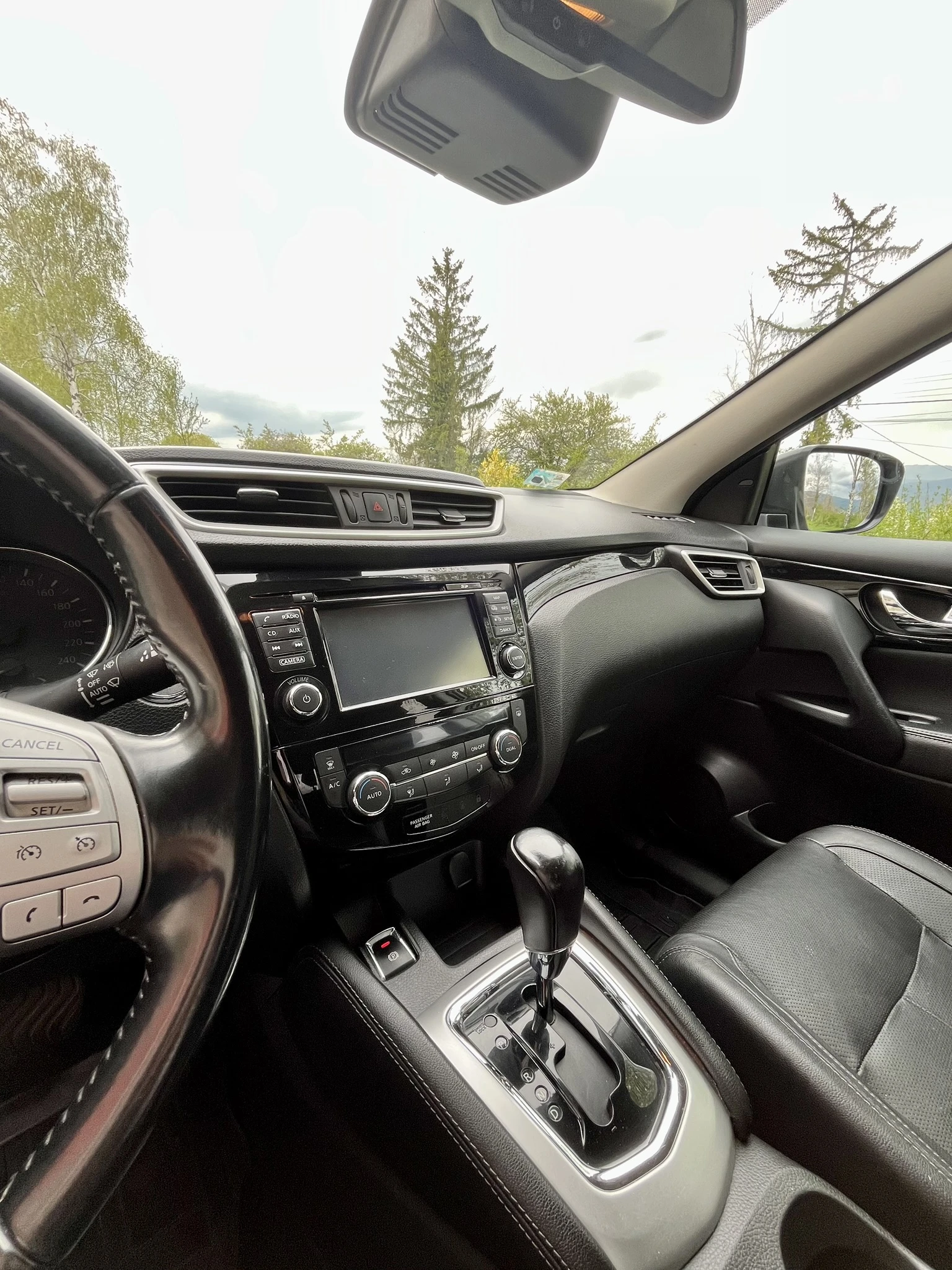 Nissan Qashqai, снимка 11 - Автомобили и джипове - 54288711