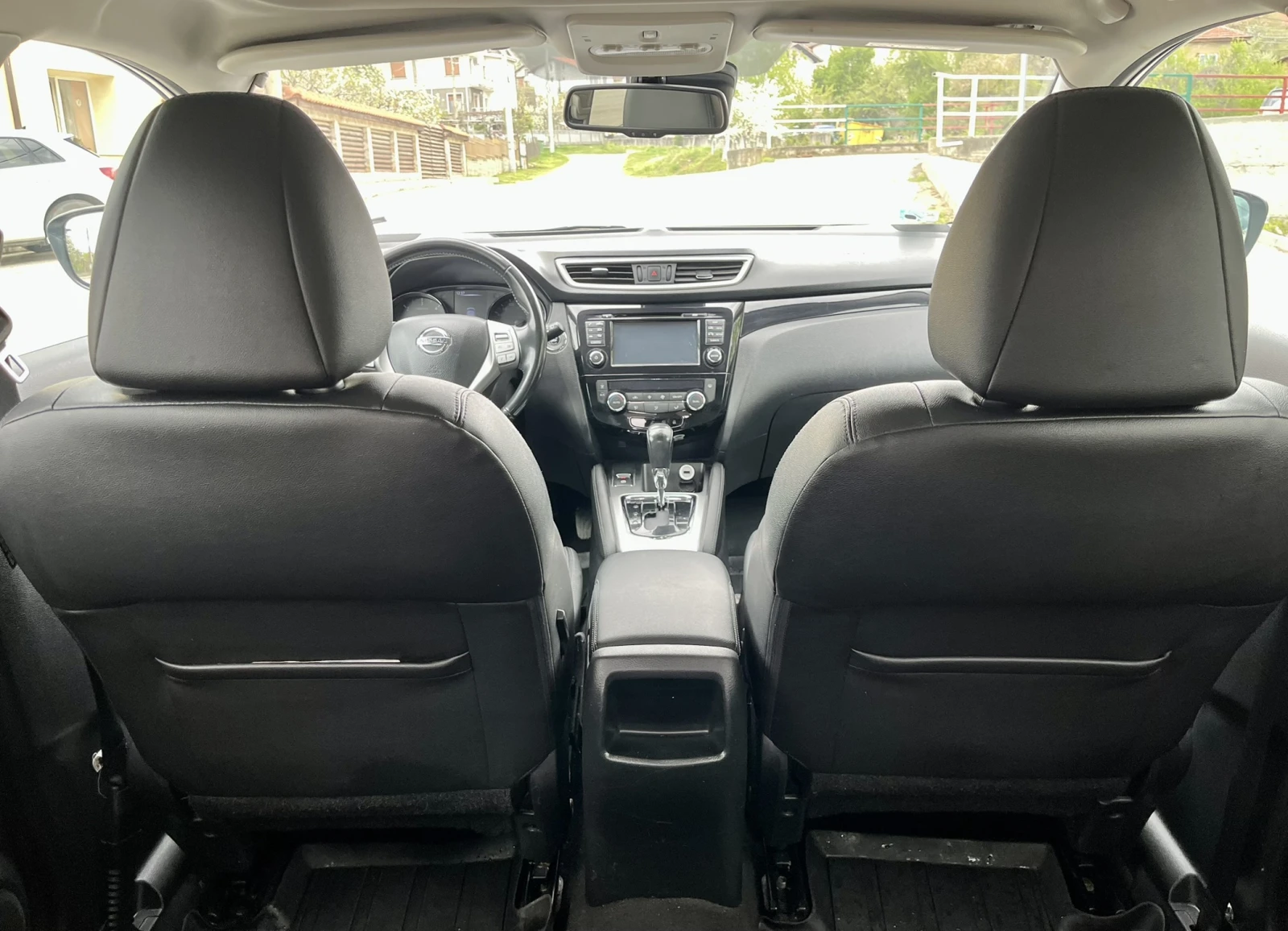 Nissan Qashqai, снимка 13 - Автомобили и джипове - 54288711