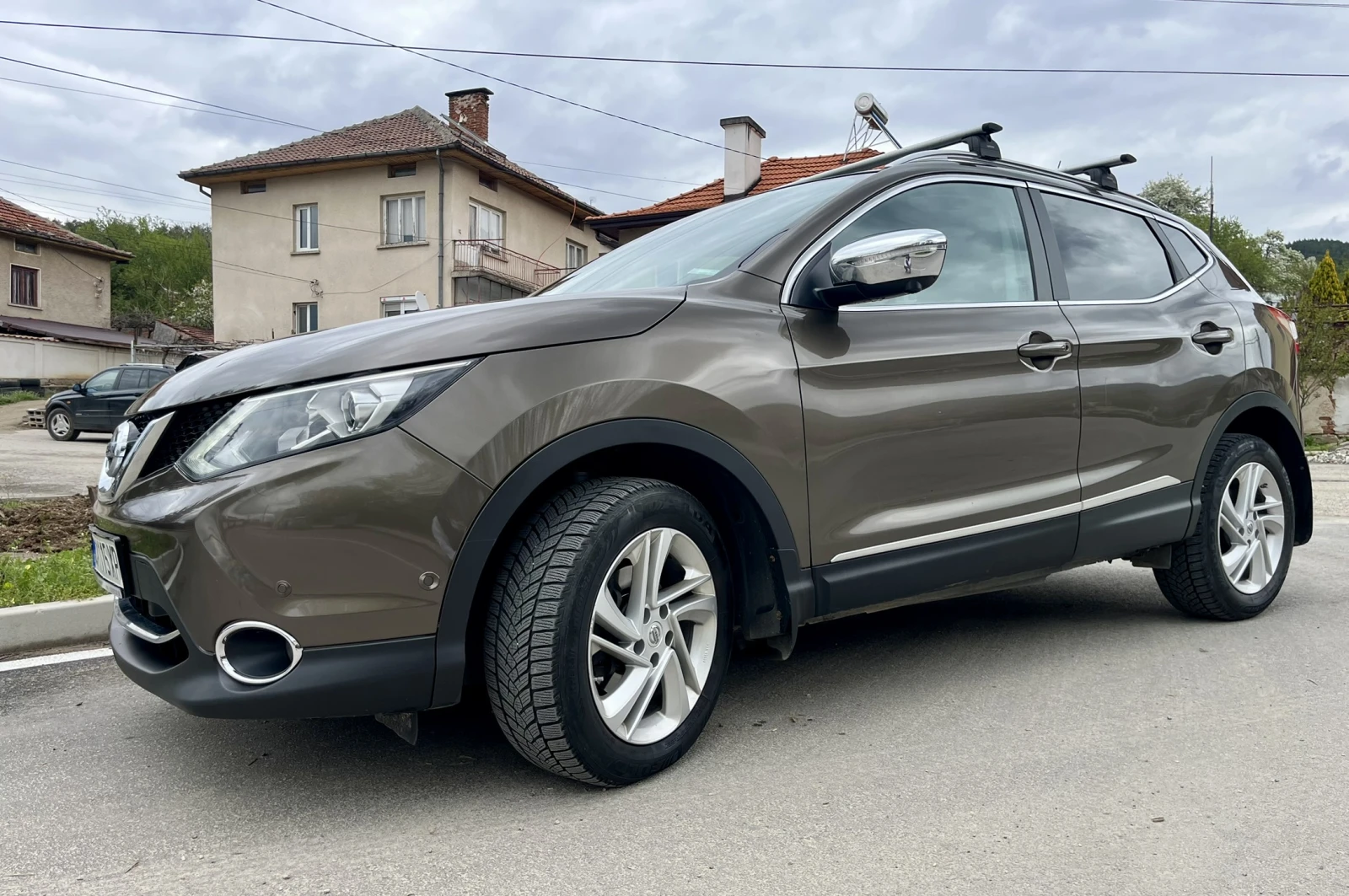 Nissan Qashqai, снимка 6 - Автомобили и джипове - 54288711