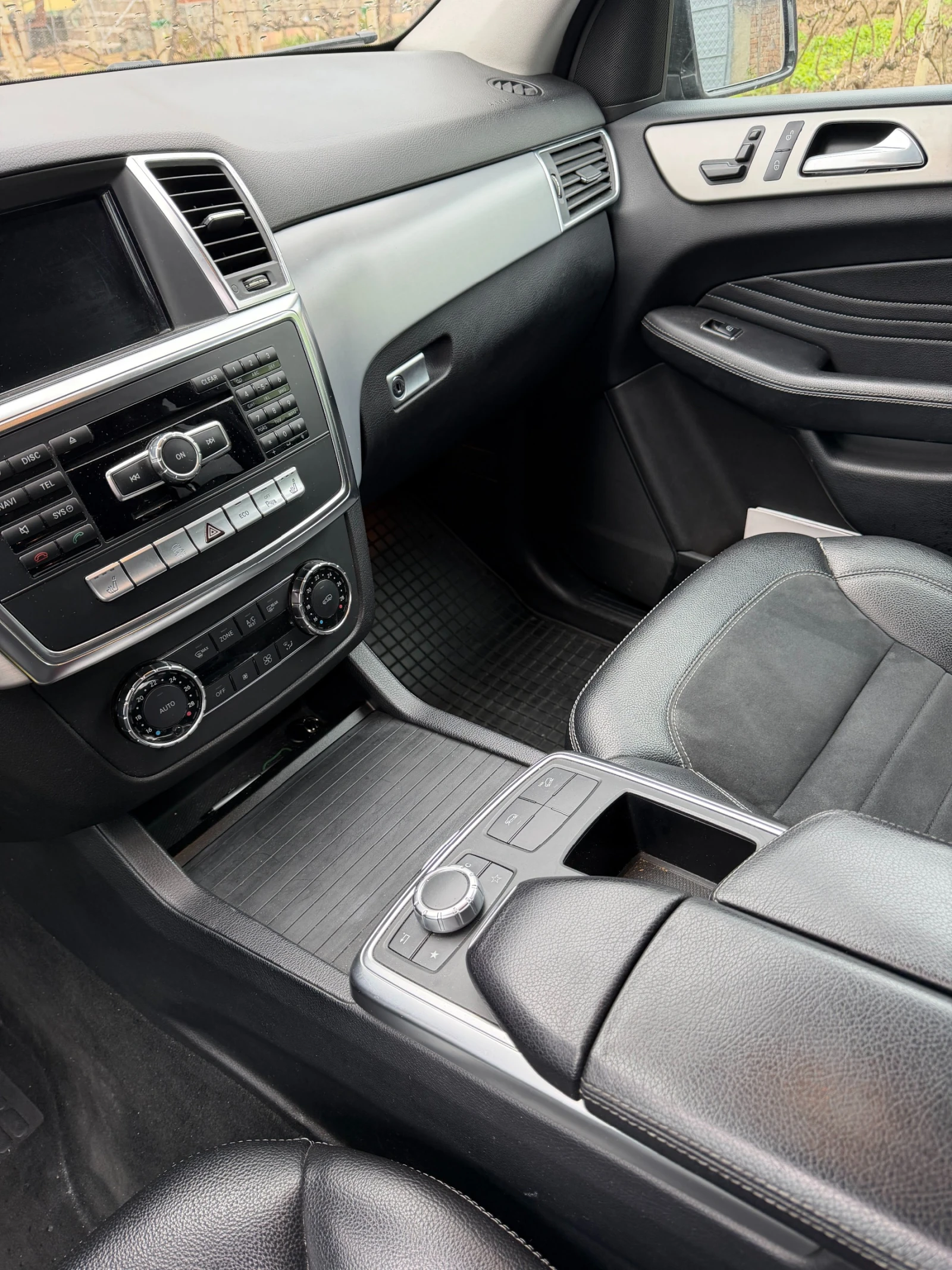 Mercedes-Benz ML 350 W166, снимка 11 - Автомобили и джипове - 54525810