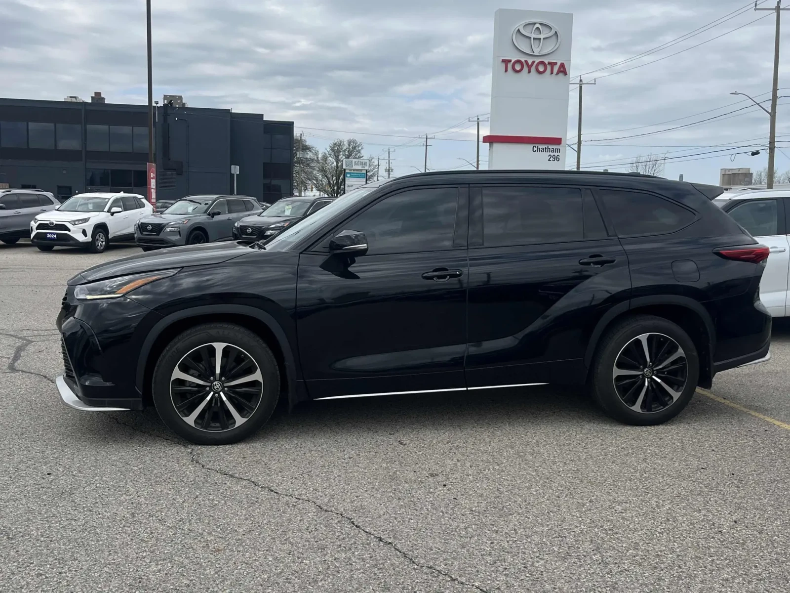Toyota Highlander XSE * AWD * CarFax, снимка 2 - Автомобили и джипове - 54681749