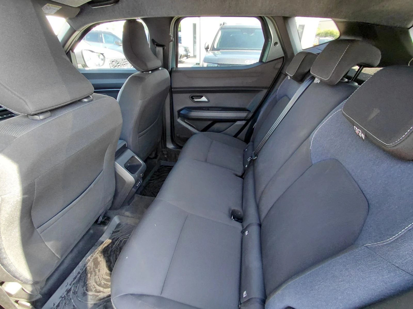 Dacia Duster 1.2TCe Mild Hybrid 130k.c. | Mobile.bg � ����������� 14